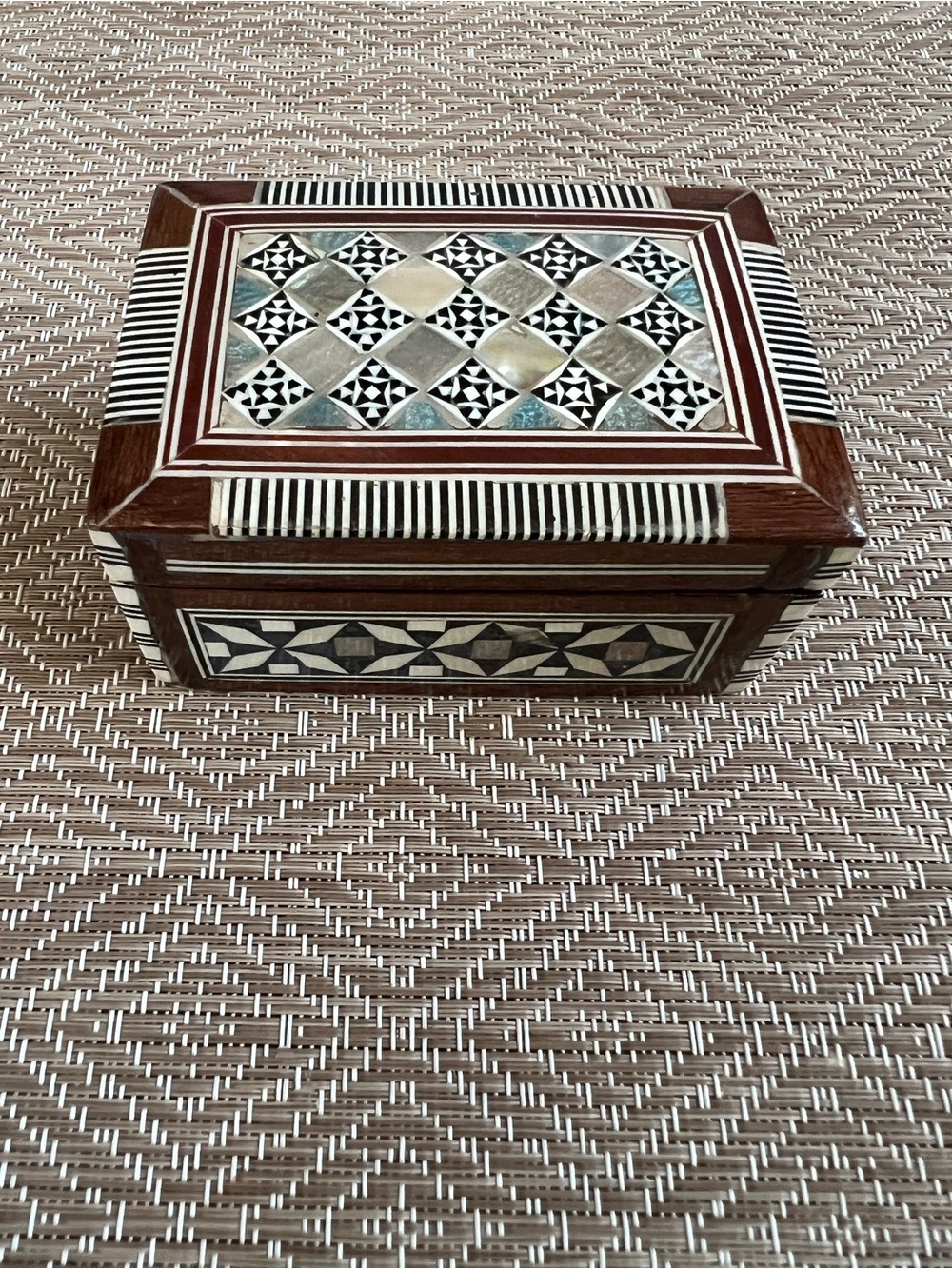 INLAYED MOTHER OF PEARL WOOD JEWELRY MOP JEWELRY BOX HOPE
CHEST EBONY OOAK TRINK
